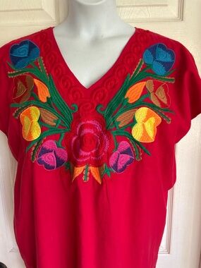NWT….YZXDORWI…embracing top